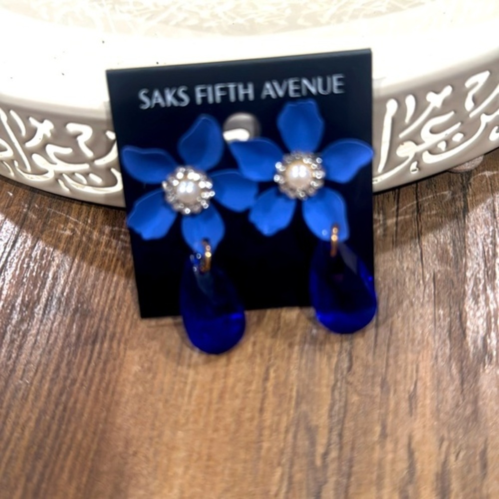 Saks Fifth Avenue Flower Earrings